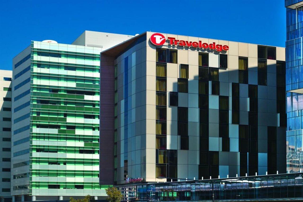 Travelodge Hotel Melbourne Docklands Exterior photo