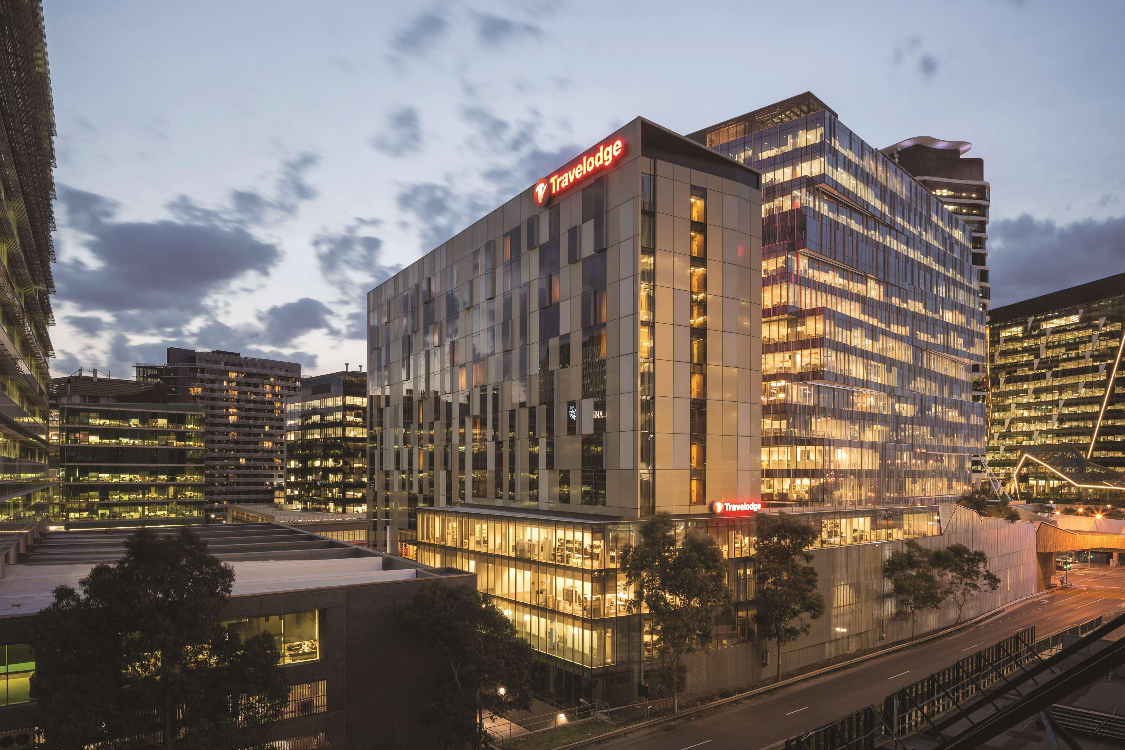 Travelodge Hotel Melbourne Docklands Exterior photo