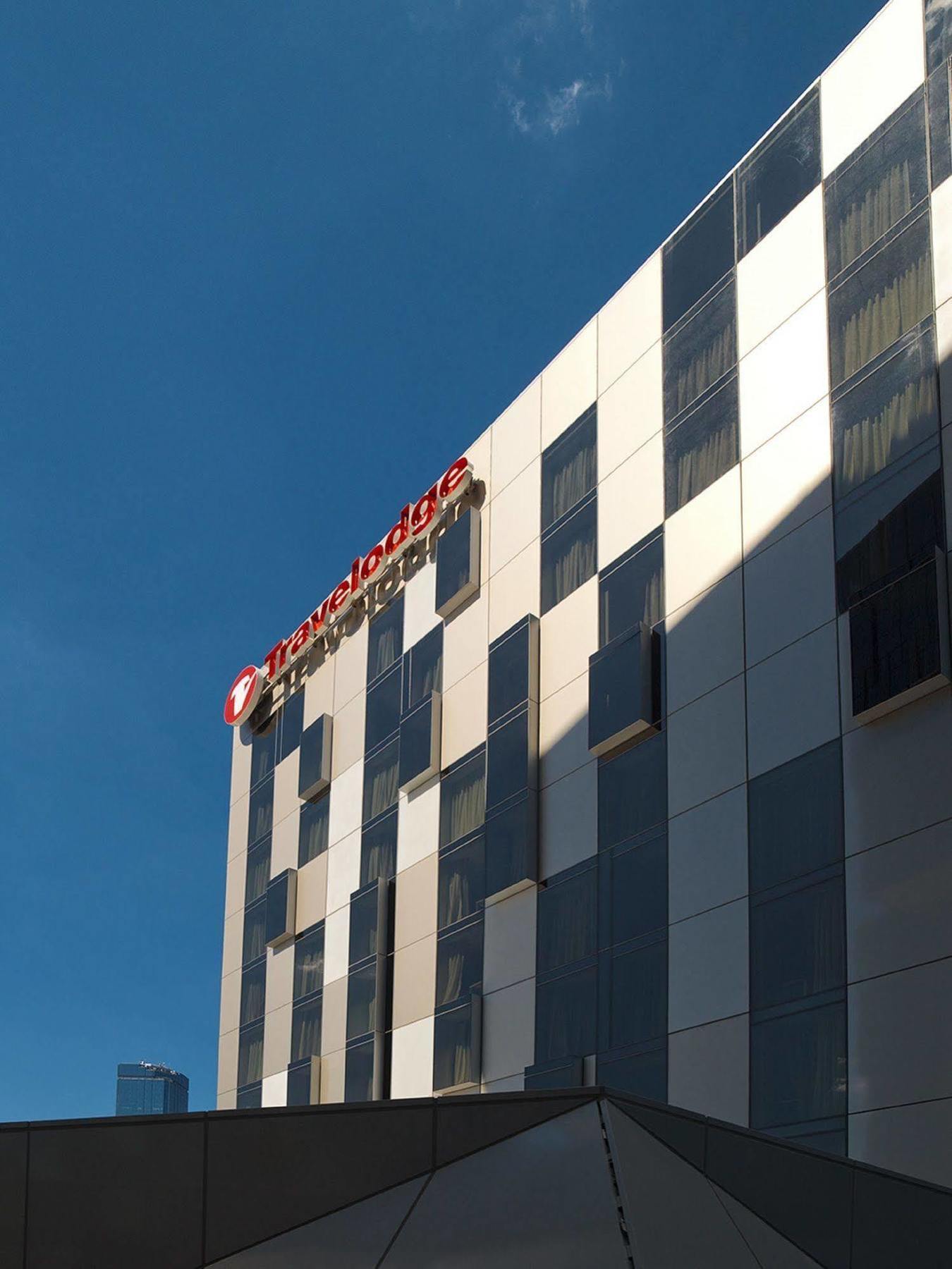 Travelodge Hotel Melbourne Docklands Exterior photo